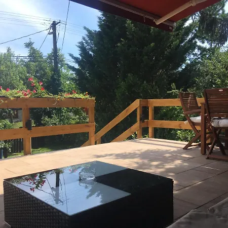 Апартаменты Wooden Premium Jacuzzival Альшоэрш