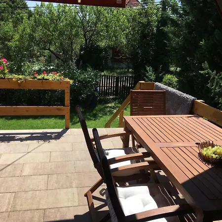 Wooden Premium Jacuzzival شقة